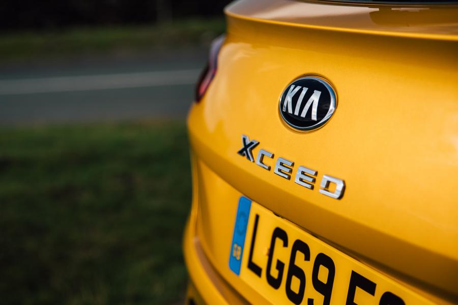 Логотип Kia XCeed First Edition 2019 года  (UK) (фото 52 из 103)